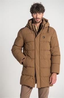 Parka larga acolchada camel con capucha de hombre