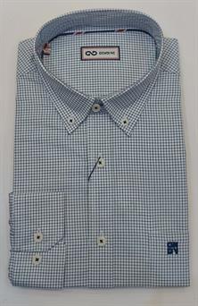 Camisa con bolsillo y botones cuello corte regular para hombre