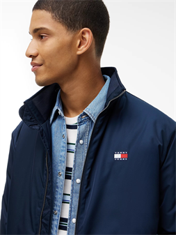 Tommy Jeans chaqueta acolchada que repele el agua